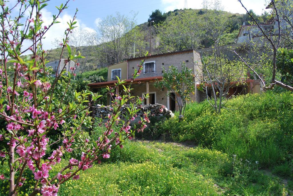 Al Melograno B&B Belmonte Calabro Habitación foto